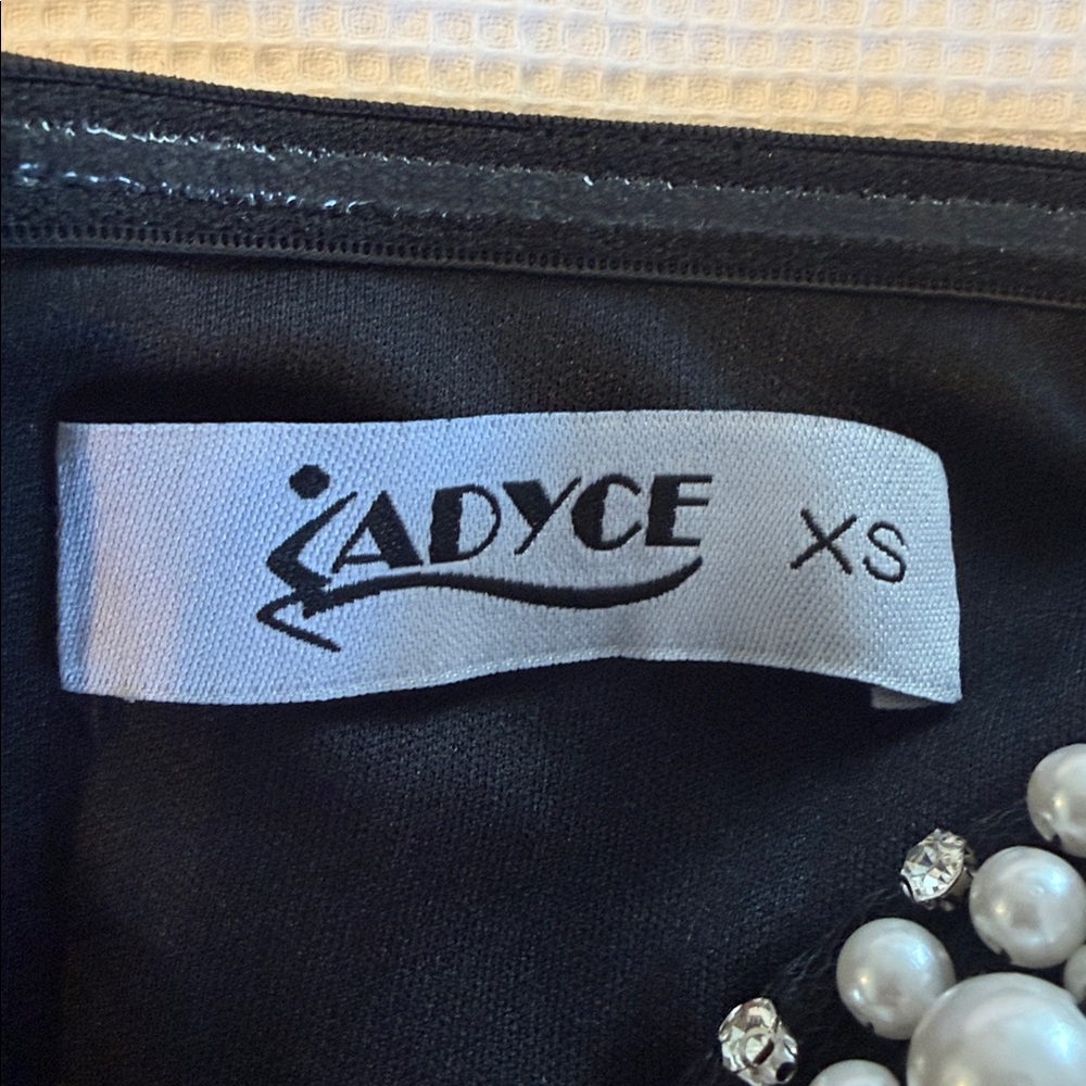 Cadyce Elegant Black Evening Gown With Faux Pearls and Rhinestones Details XS - Picture 5 of 15